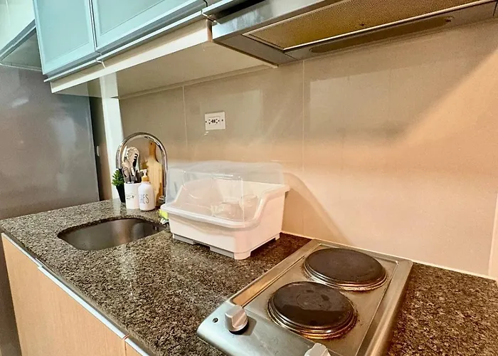Apartment 1br At One Uptown Bgc Across Uptown Mall