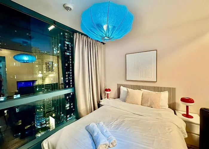 1br At One Uptown Bgc Across Uptown Mall Apartment *