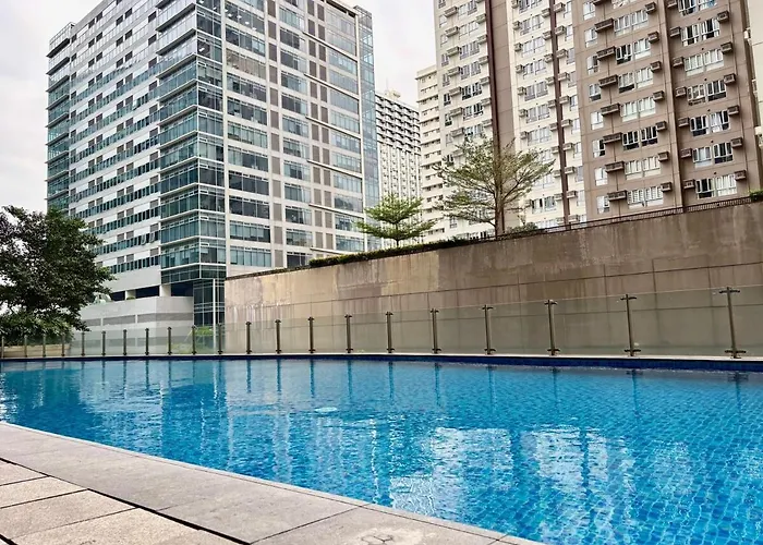 1br At One Uptown Bgc Across Uptown Mall * Manila