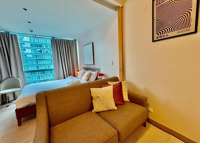 Apartment 1br At One Uptown Bgc Across Uptown Mall *
