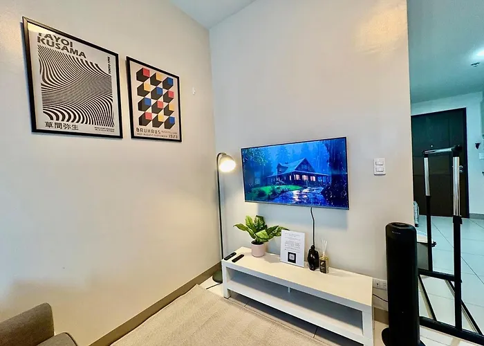 1br At One Uptown Bgc Across Uptown Mall Apartment